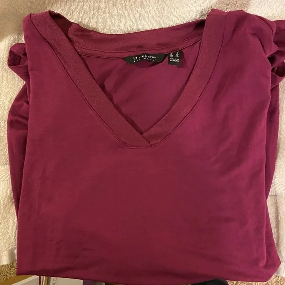 Ladies wine colored V neck pullover size L - Picture 6 of 7